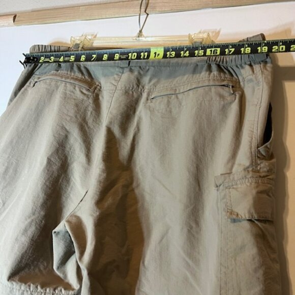 Men's Y2K Retro Maul Toggle Zip Away Cargo Khaki Shorts Lightweight Pants Sz 38 - Picture 6 of 8